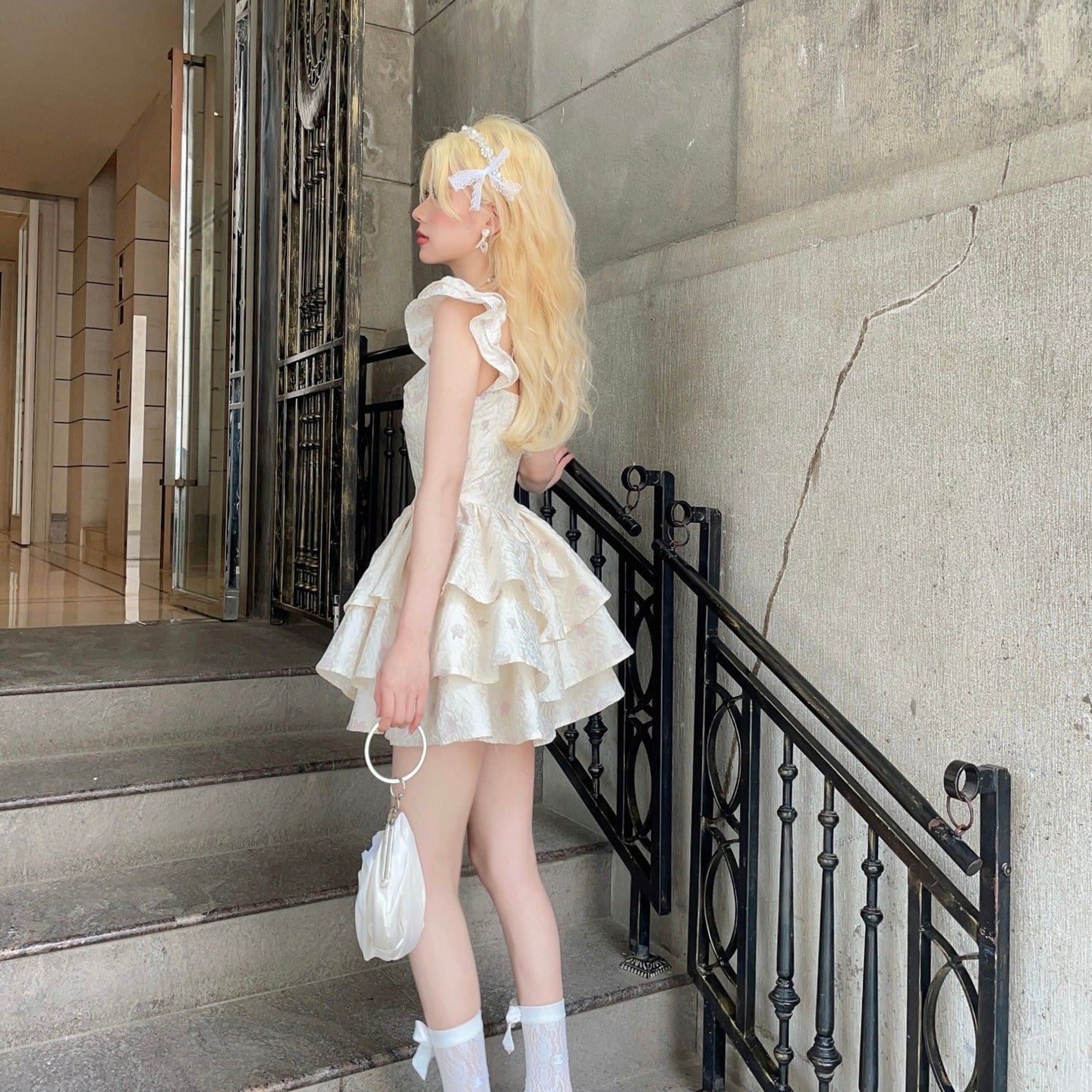 ホワイトフリルプリンセスワンピース
