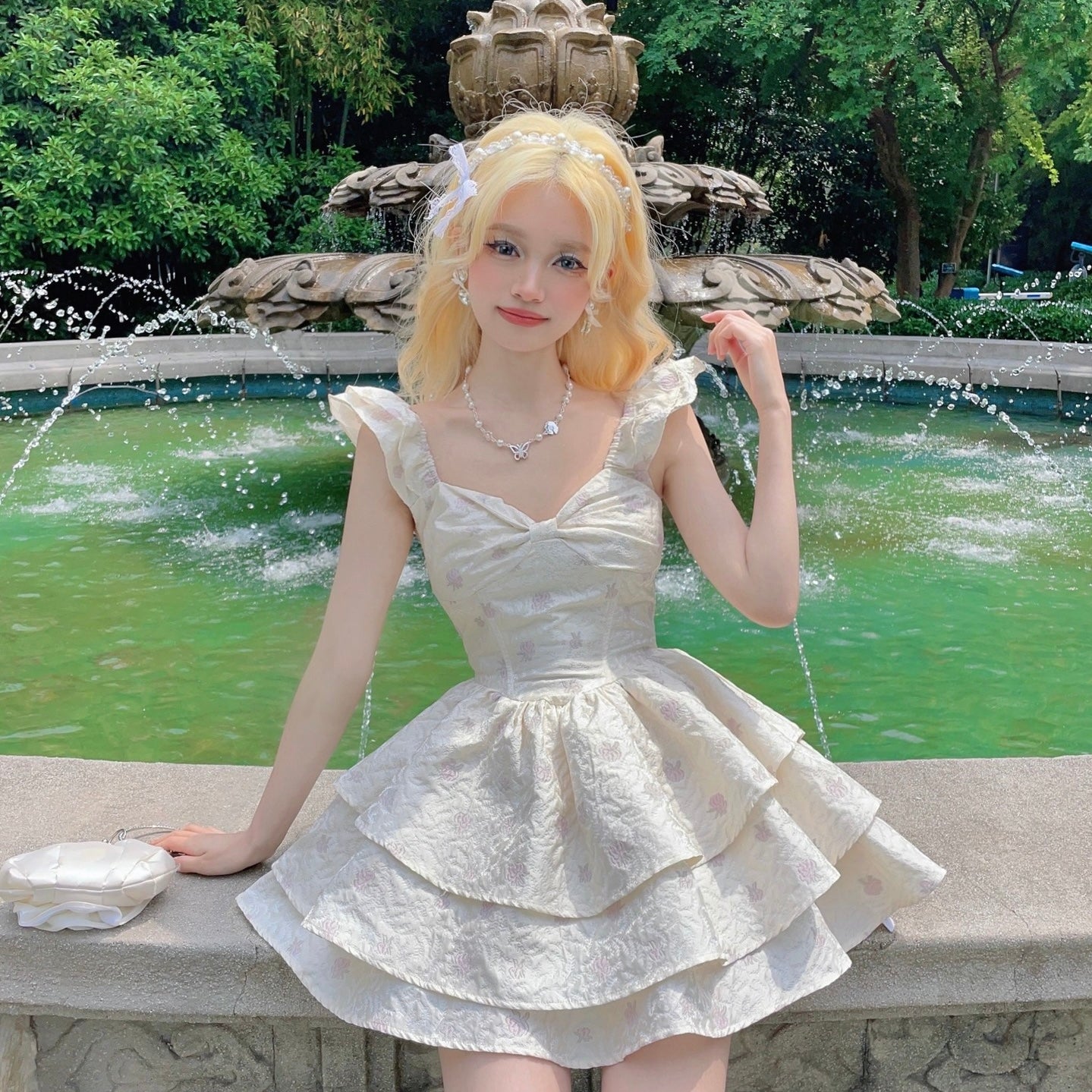 ホワイトフリルプリンセスワンピース