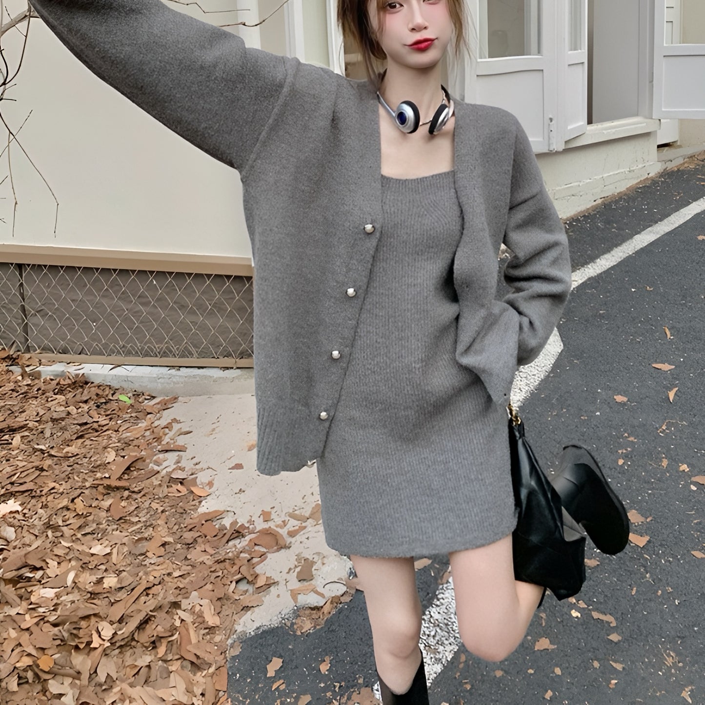 ニットワンピース×カーディガン