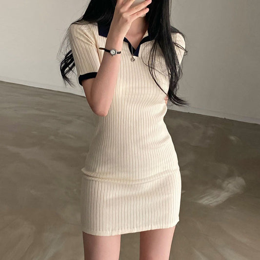 半袖ニットミニ丈ワンピース