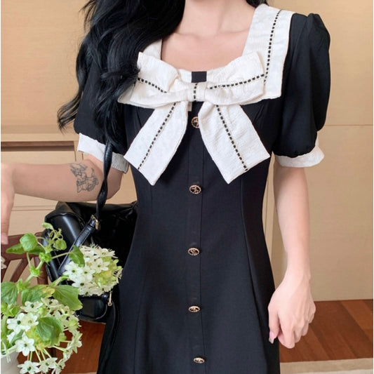 大きめリボンブラックロングワンピース