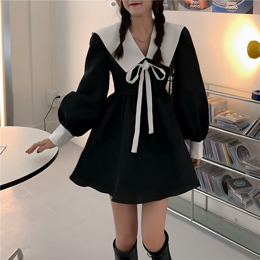 ガーリッシュモノトーンワンピース