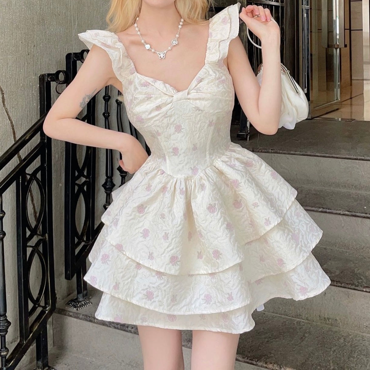 ホワイトフリルプリンセスワンピース