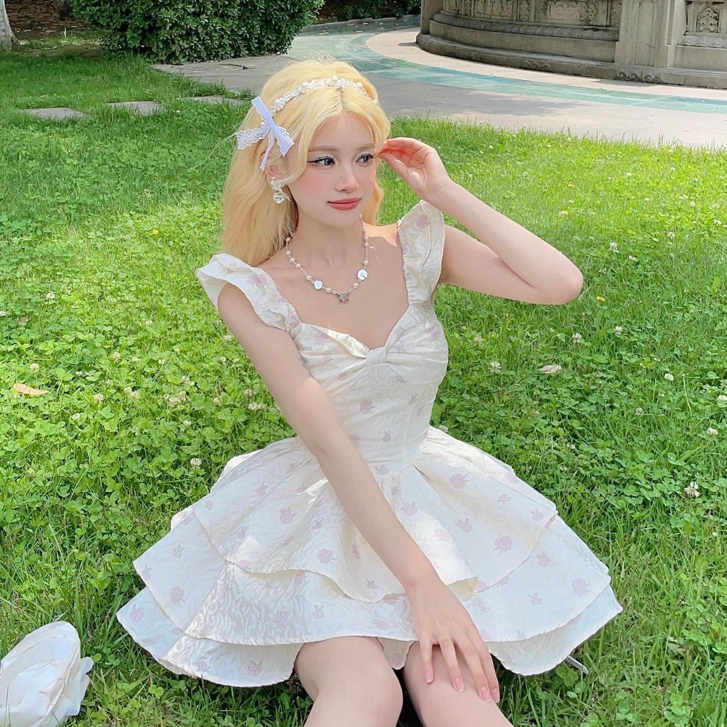 ホワイトフリルプリンセスワンピース