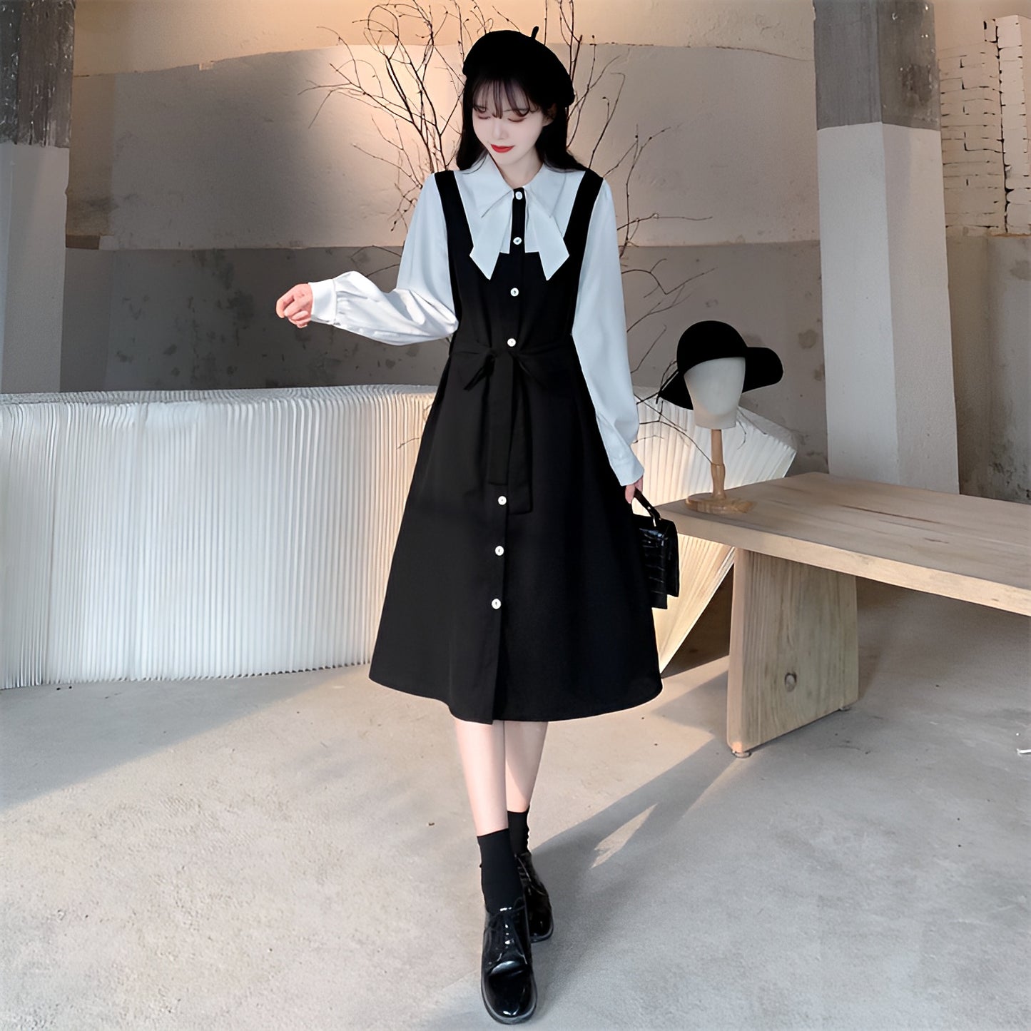 リボン襟風モノトーンミディアムワンピース