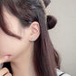 ロングチェーンフラワーピアス