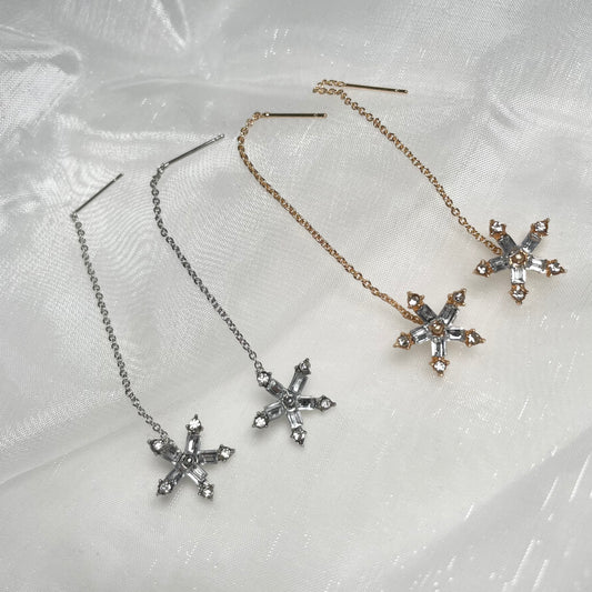ロングチェーンフラワーピアス