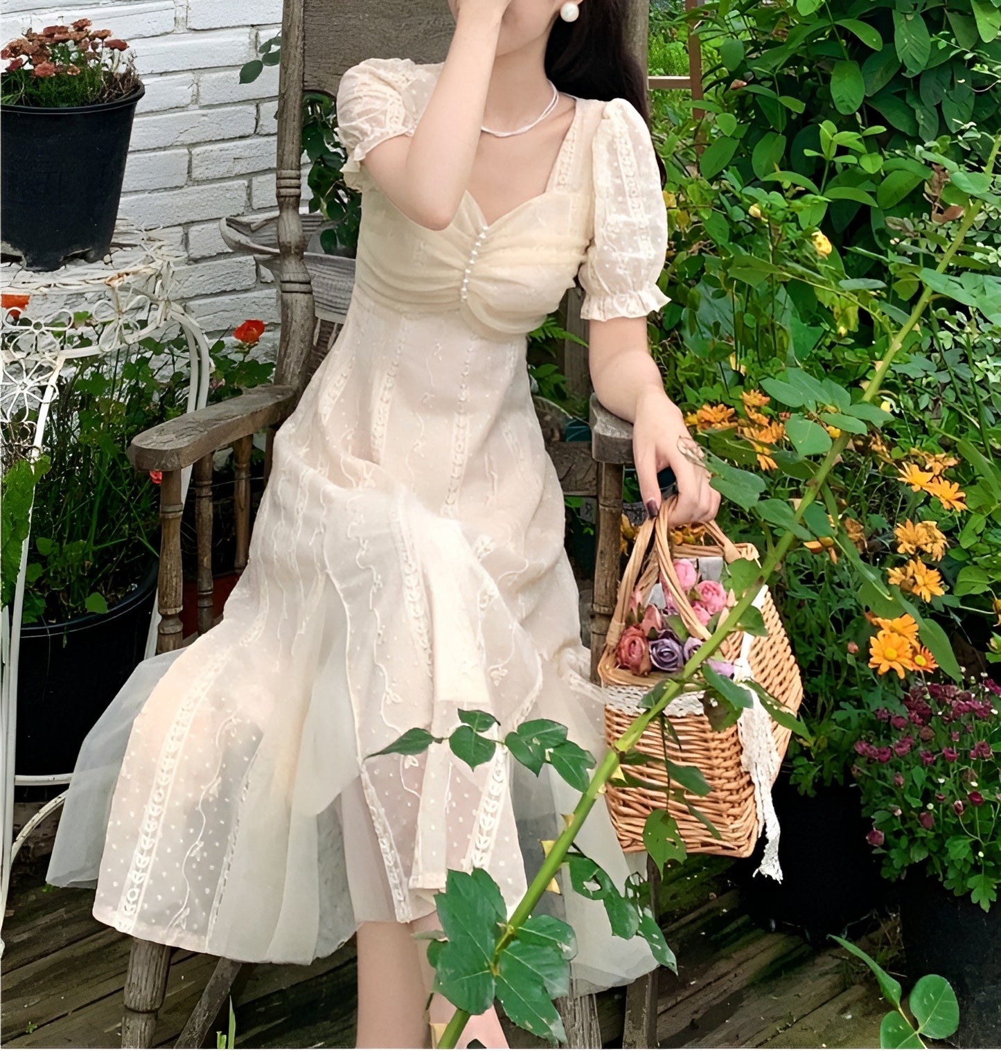 パールシフォン刺繍入りワンピース