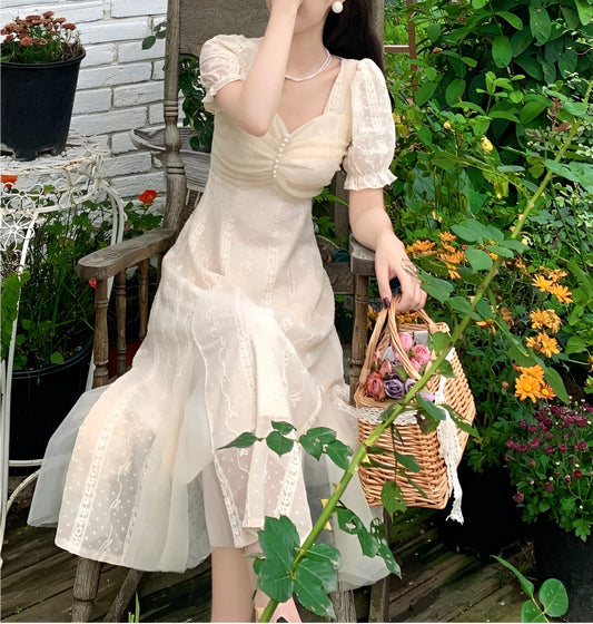 パールシフォン刺繍入りワンピース